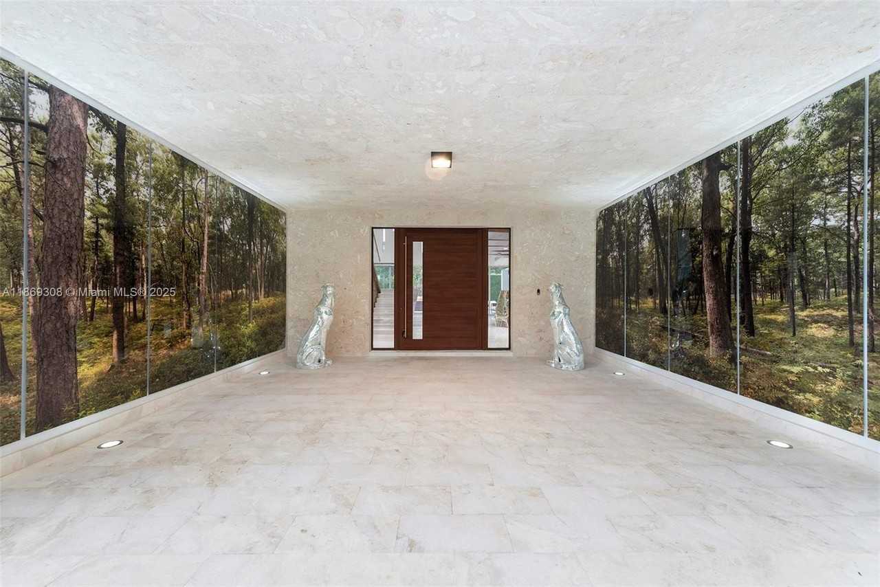 7450 Sw 102nd St - Photo 5 of 50