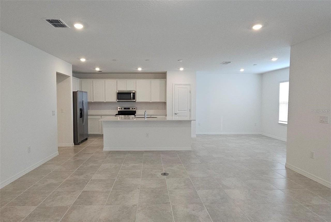 304 Woodsage Pl - Photo 7 of 30