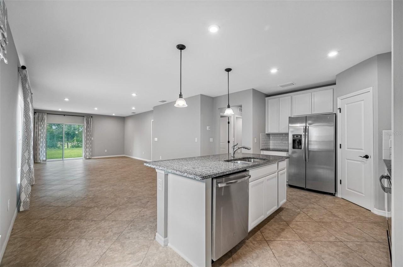 11230 High Noon Trl - Photo 6 of 40