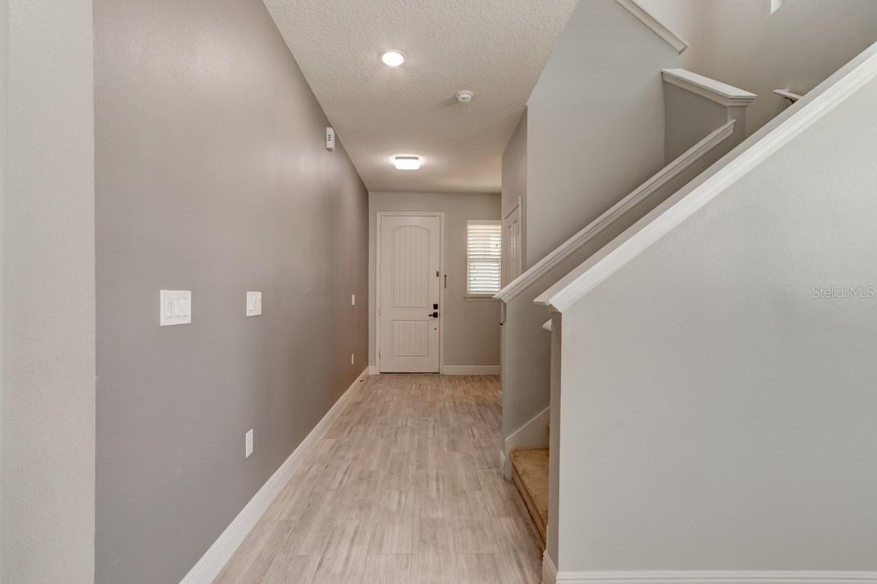 4885 Grassendale Ter - Photo 5 of 27