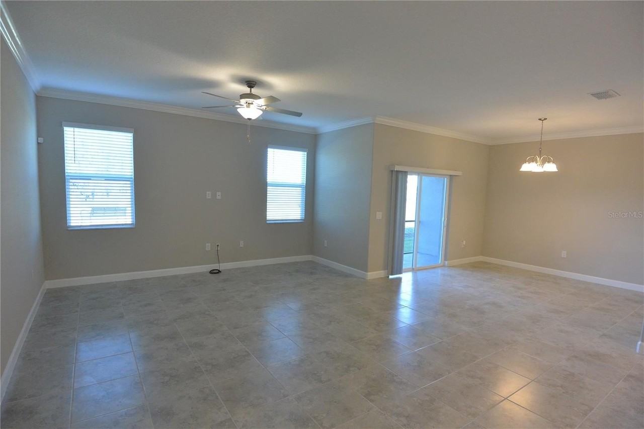 2277 Cerulean Sky Dr - Photo 2 of 29