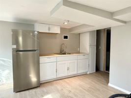 featured image of 220 Furrows Rd #1