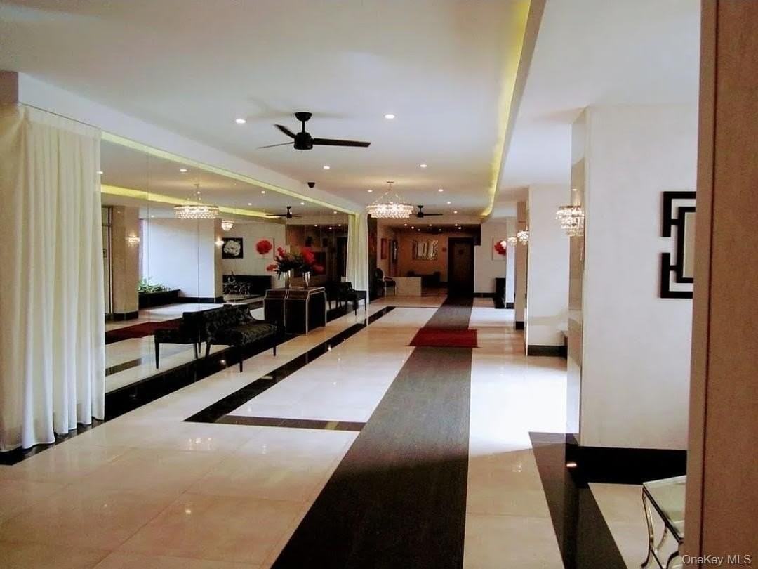 6411 99th St #301 - Photo 2 of 8