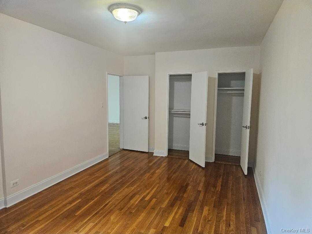 6411 99th St #301 - Photo 4 of 8