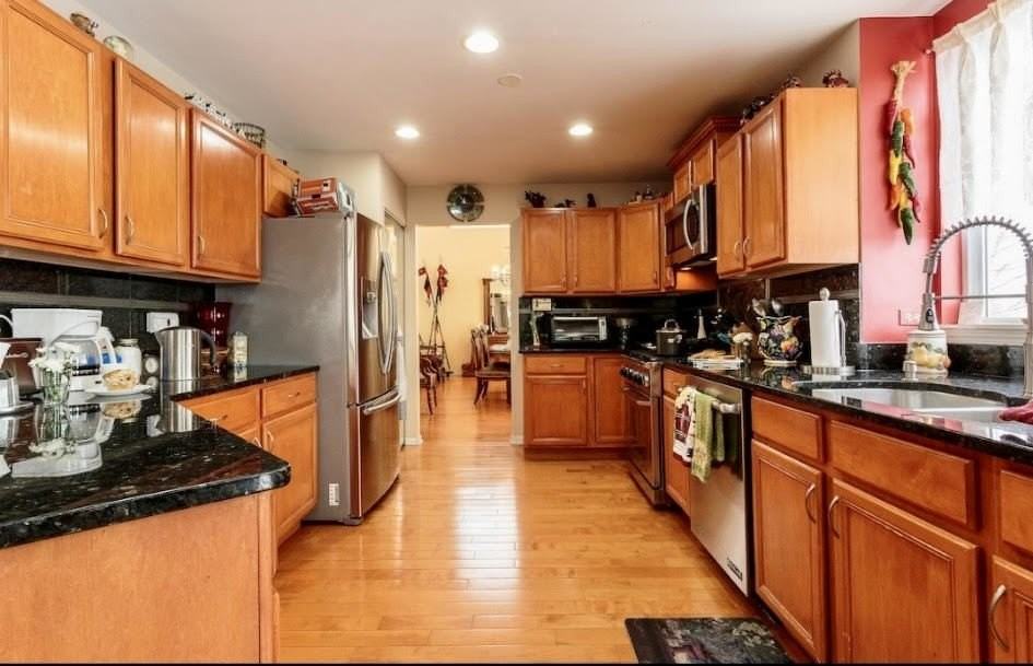 671 Wintergreen Cir - Photo 5 of 17