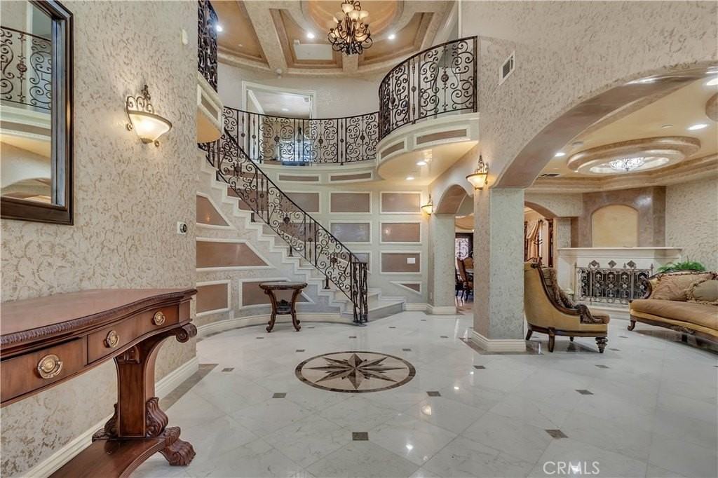 10410 Mattock Ave - Photo 2 of 23