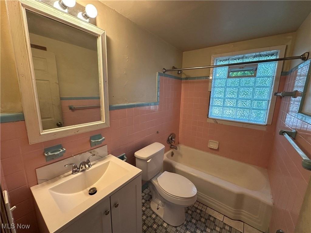 28 W Boston Ave - Photo 5 of 8