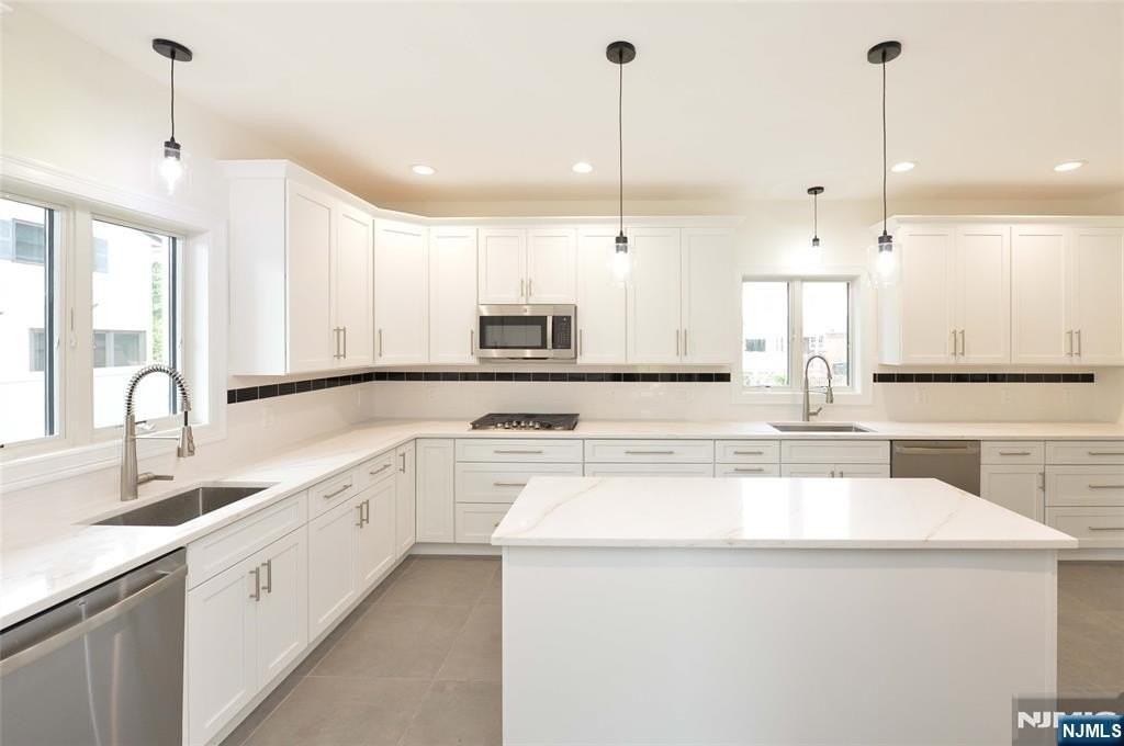 6-10 River Rd - Photo 7 of 27