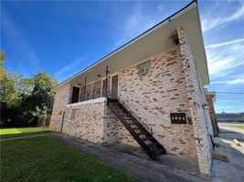 featured image of 2005 Plaza Dr #C