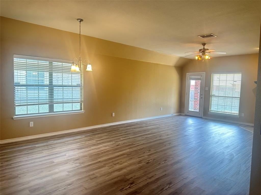 5705 Broken Spur - Photo 6 of 25