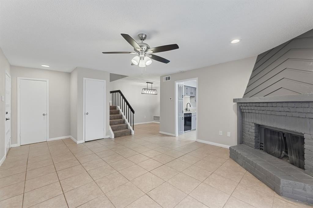 897 Dublin Dr #3 - Photo 7 of 32