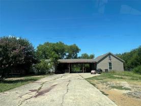 210 County Road 1015 #B - Photo 1 of 1