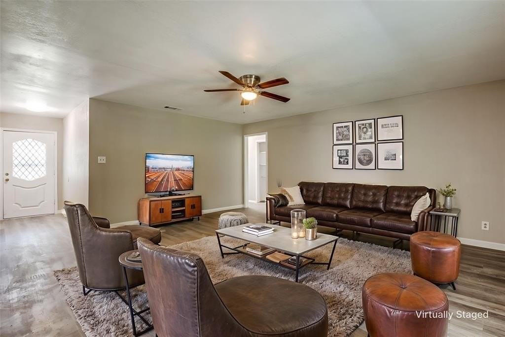 1309 White Cir - Photo 4 of 15