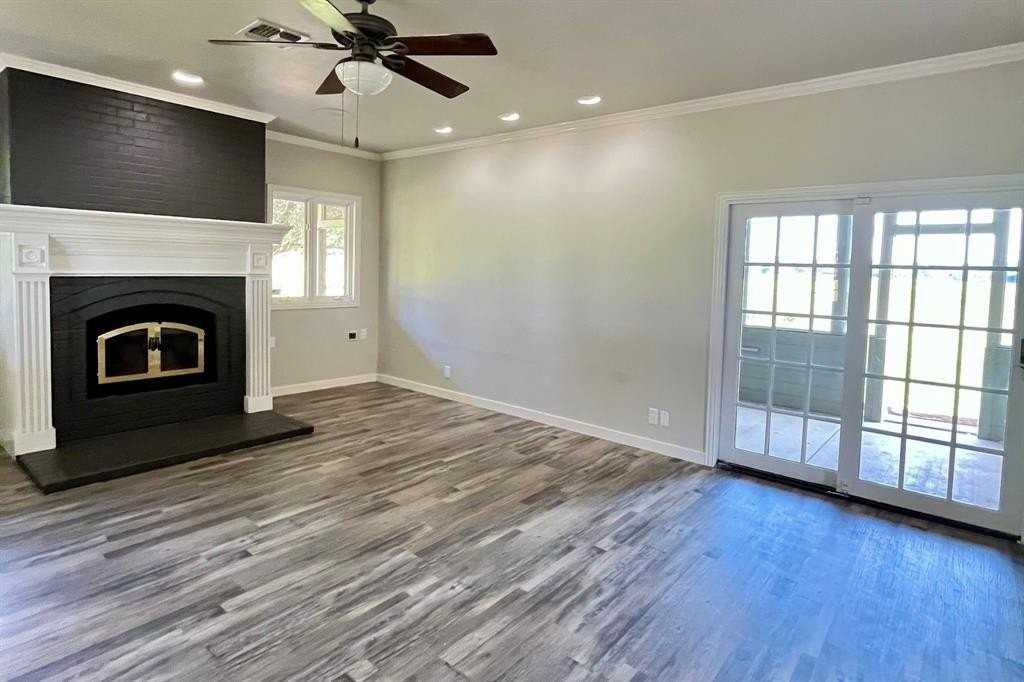 11881 Mustang Rd - Photo 7 of 23