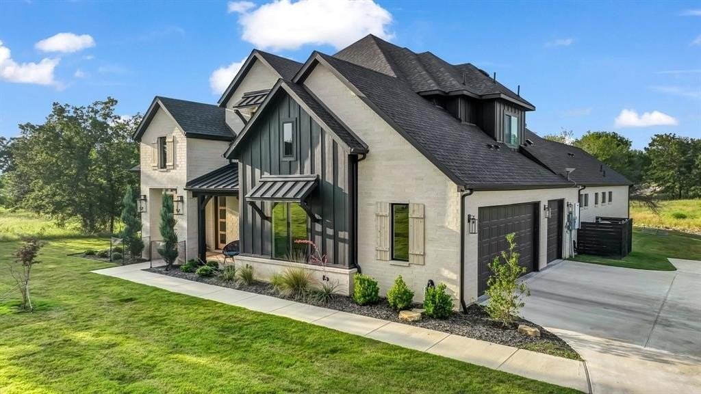 141 Lakeside Dr - Photo 2 of 25