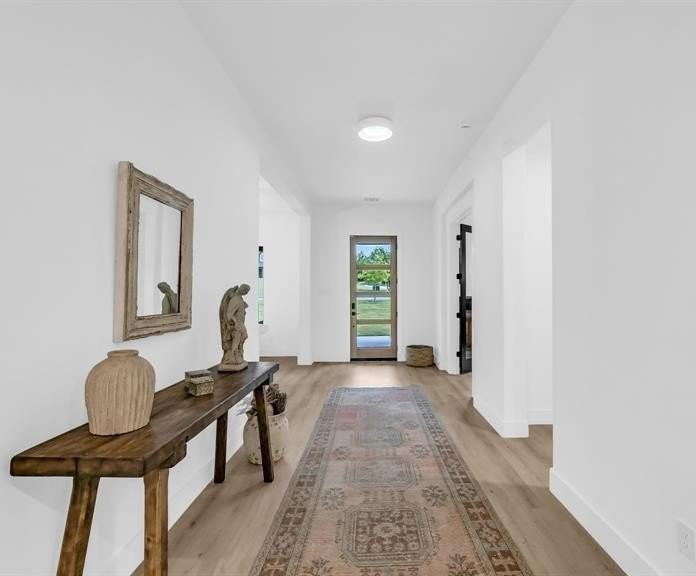 141 Lakeside Dr - Photo 5 of 25