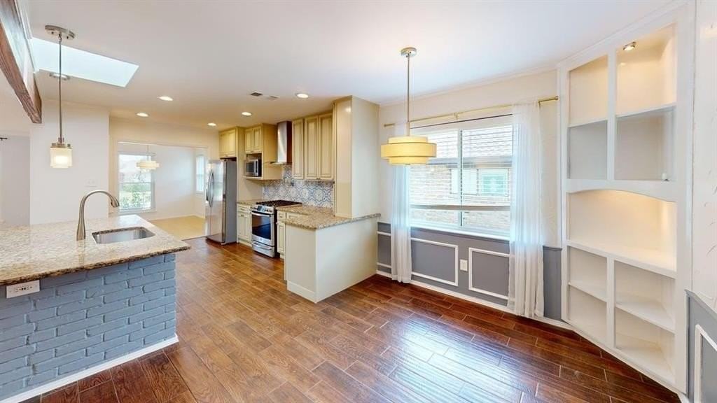 4405 Blystone Ln - Photo 5 of 24