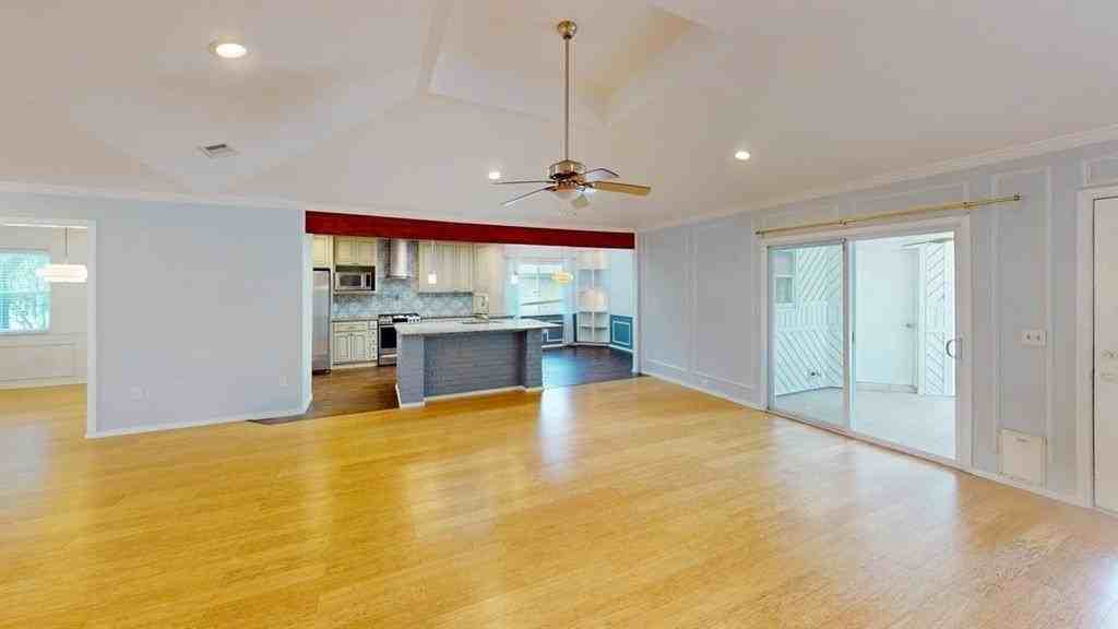 4405 Blystone Ln - Photo 7 of 24