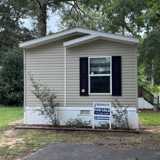 211 Oxford Cir - Photo 1 of 1