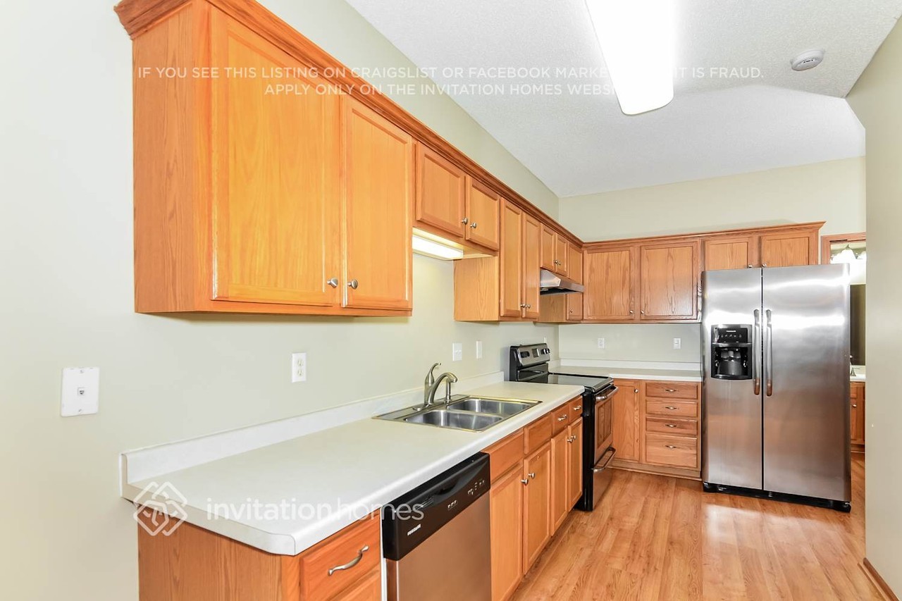 21204 N Morgan Dr - Photo 7 of 16