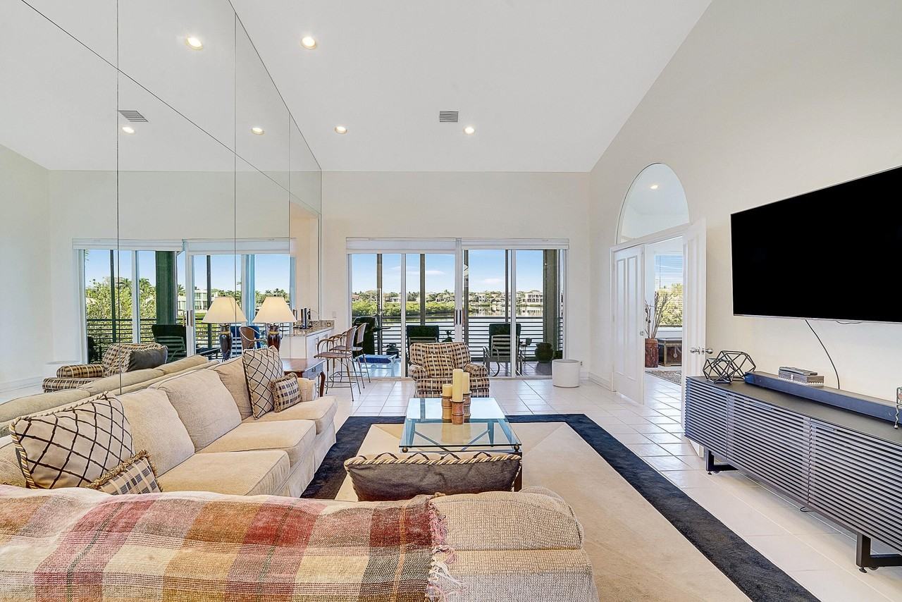 2703 Captains Way - Photo 5 of 50