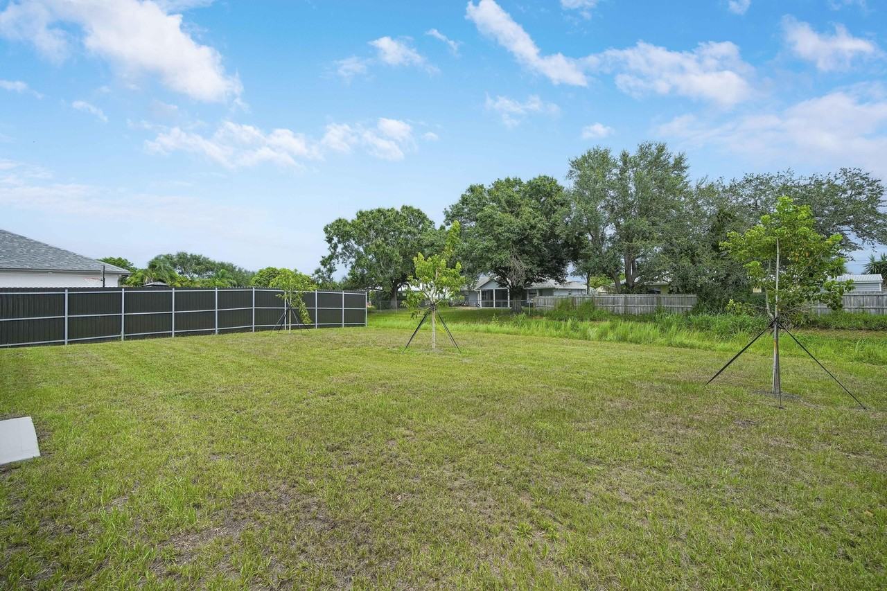 3230 Southeast W Snow Road - Photo 5 of 38