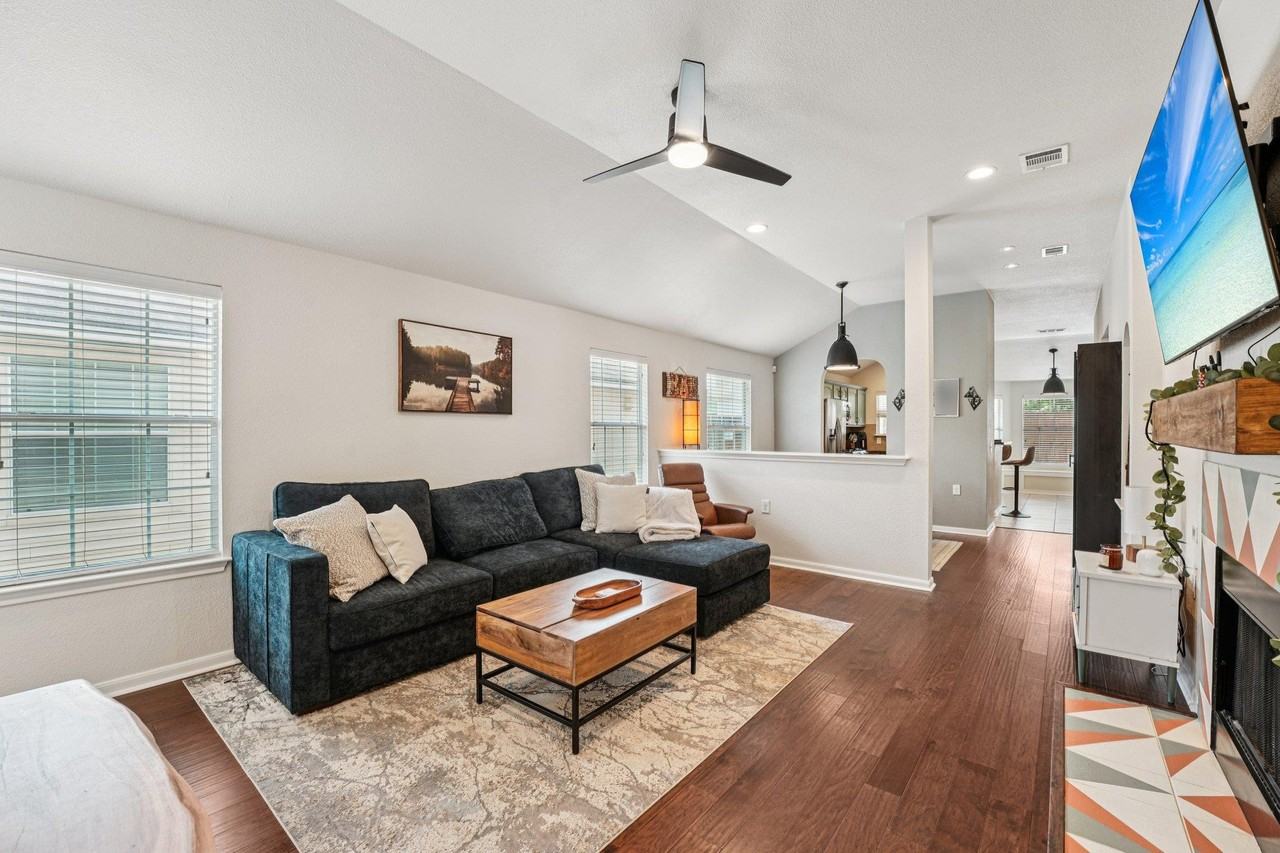 7825 Tee Dr - Photo 6 of 28