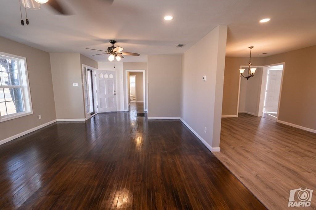 1219 S Bell St - Photo 6 of 23