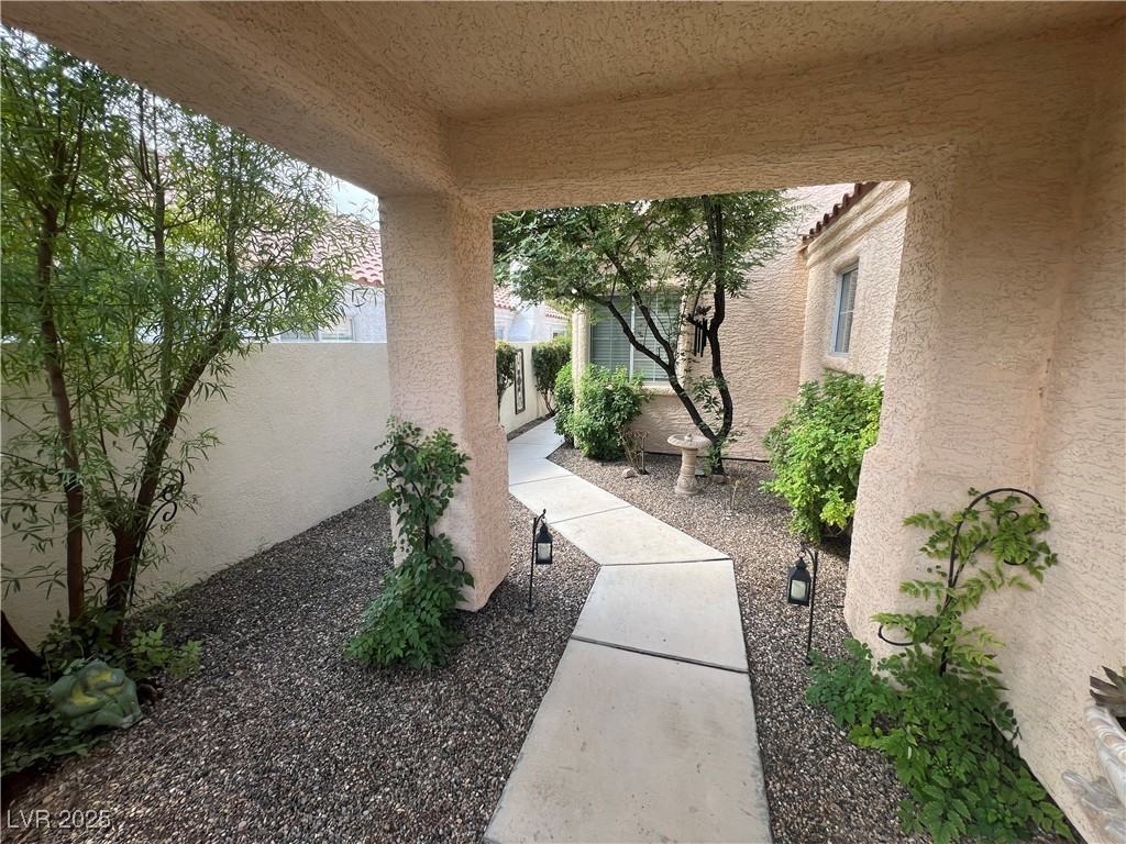 9353 Buckhaven Dr - Photo 4 of 20