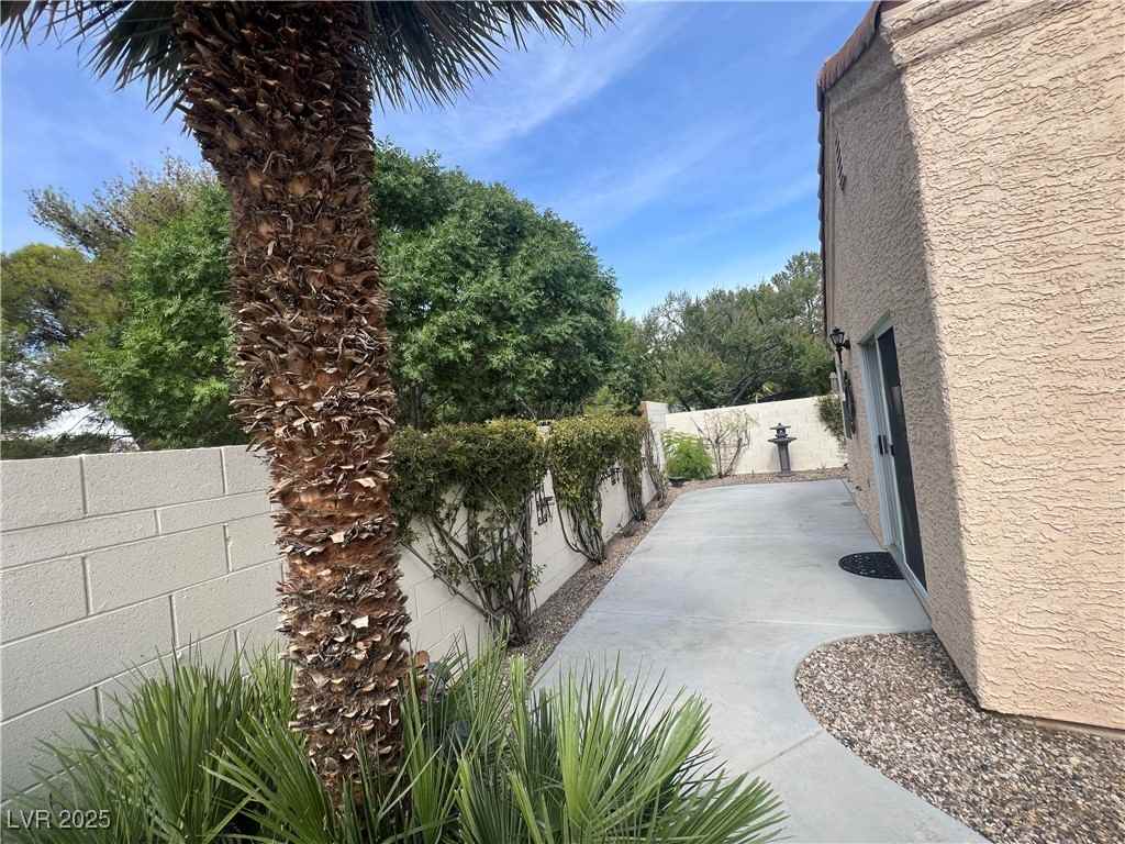 9353 Buckhaven Dr - Photo 7 of 20