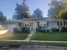 405 Park Ln - Photo 1 of 1