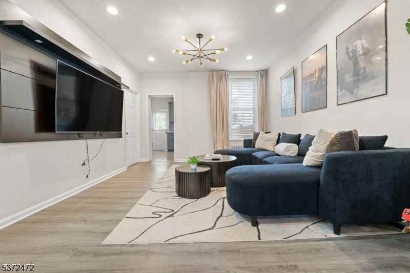 39 Emmet St - Photo 3 of 21