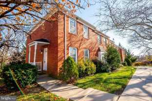1009 Dartmouth Glen Way - Photo 1 of 1
