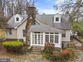 317 Waterloo Ave - Photo 1 of 1