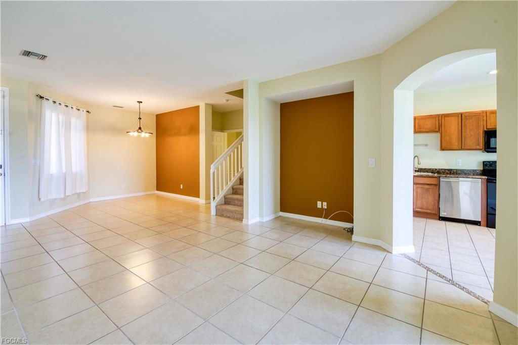 9774 Roundstone Cir - Photo 3 of 8