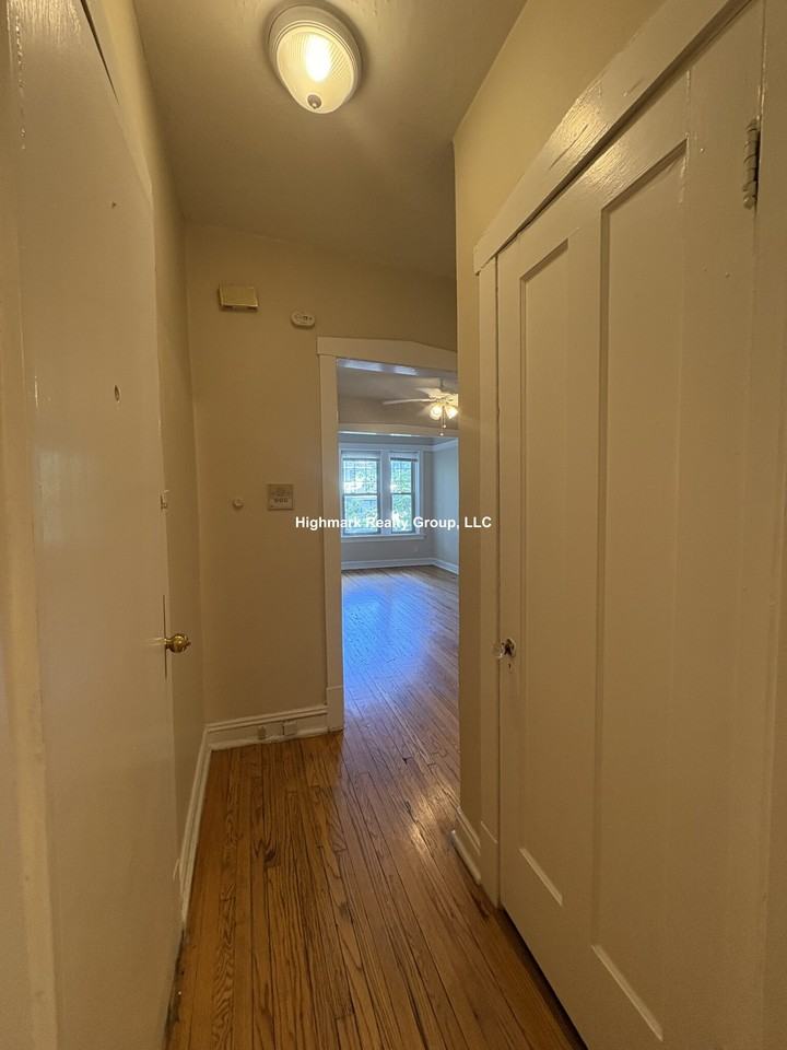 550 Elmwood Ave #A1 - Photo 5 of 13