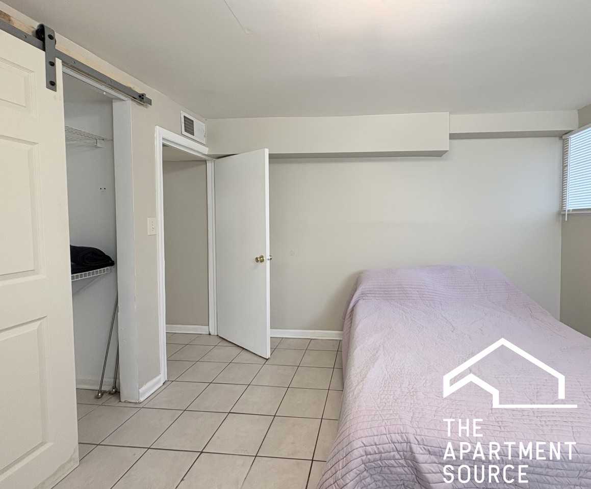 125 South Leavitt Street #B - Photo 7 of 11