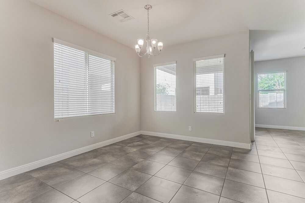 1946 N 55th Pl - Photo 6 of 17