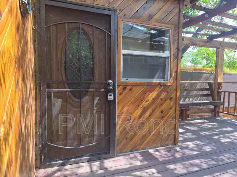 334 Moran St #A - Photo 2 of 13