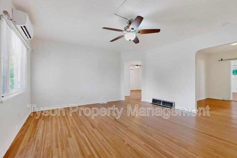 1028 Princeton Dr Ne - Photo 5 of 28