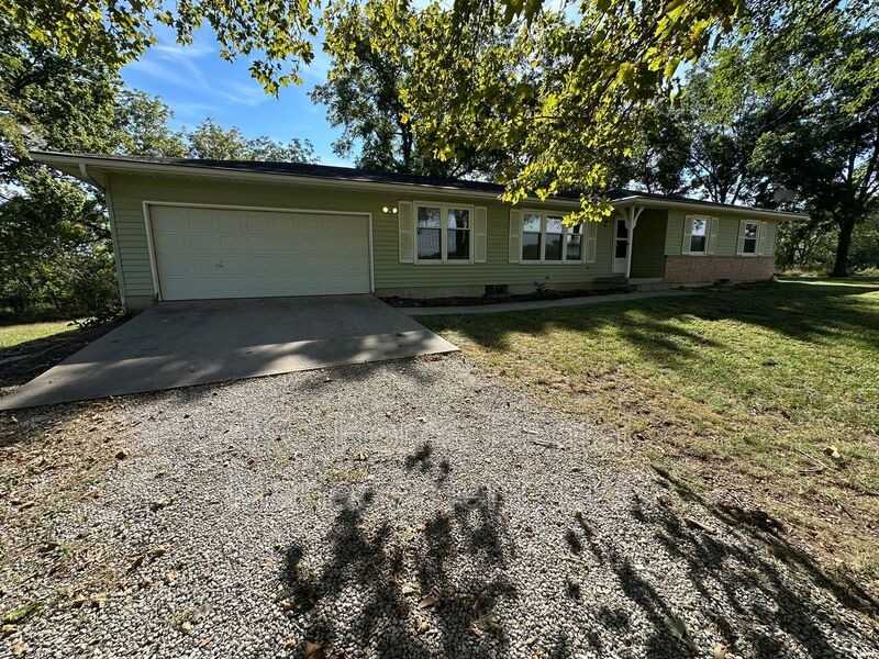 19355 Cedar Niles Rd - Photo 2 of 41