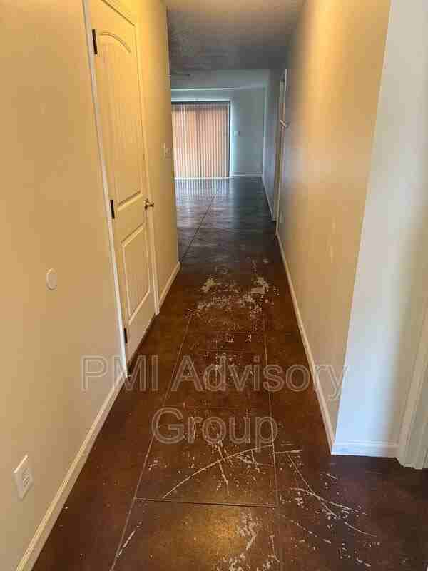 2702 Se Taurus Ct - Photo 2 of 10