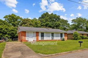 featured image of 3613 Erwin Dr
