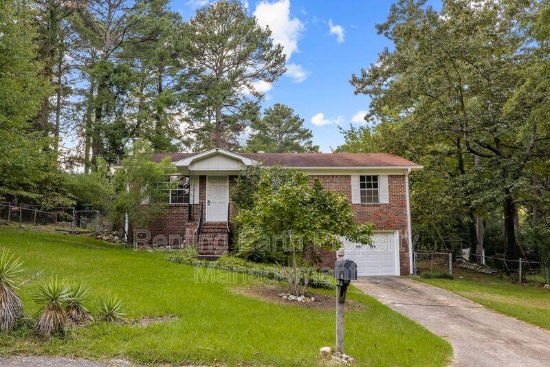 2432 Debbie Dr - Photo 2 of 20