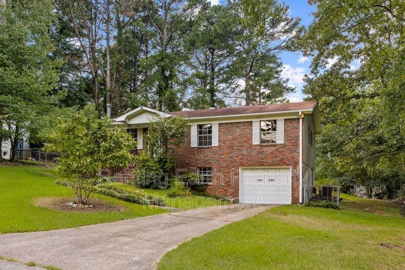 2432 Debbie Dr - Photo 4 of 20