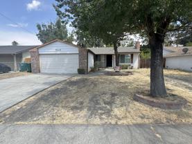 5640 Holiday Dr - Photo 1 of 1