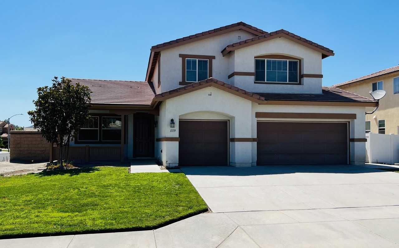 1119 Sandy Nook - Photo 4 of 29