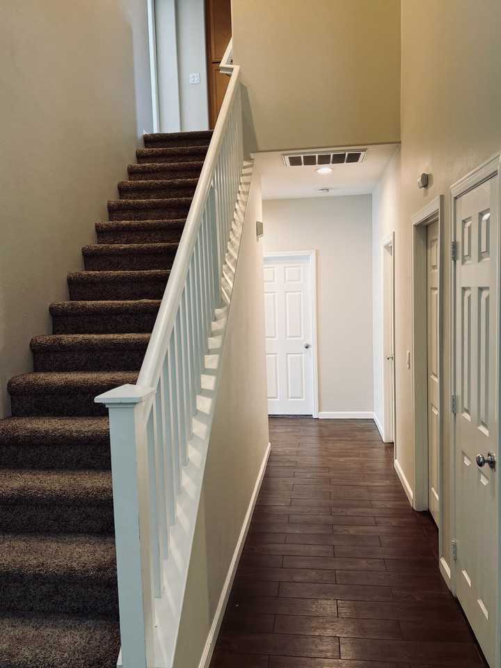 1119 Sandy Nook - Photo 5 of 29