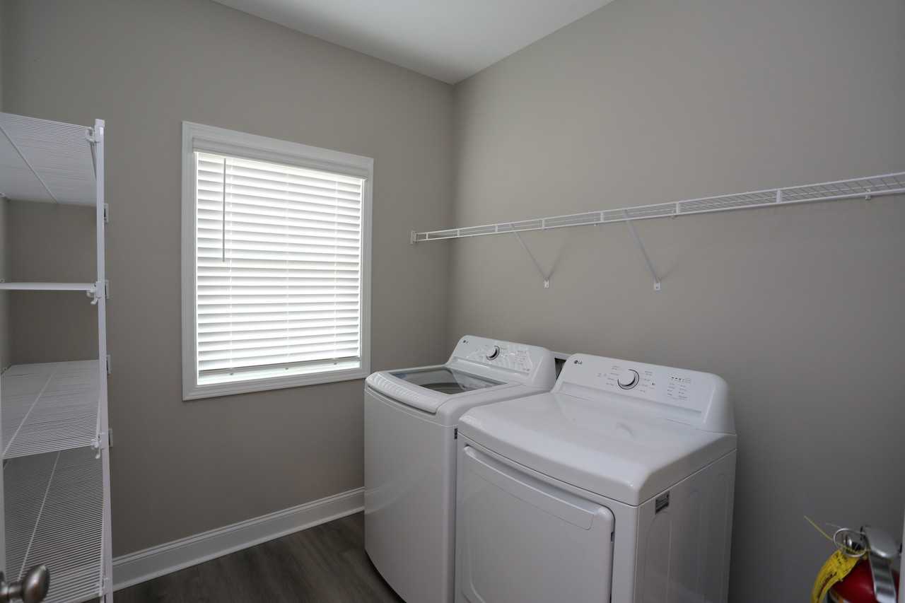 101 Soho Cir - Photo 4 of 15