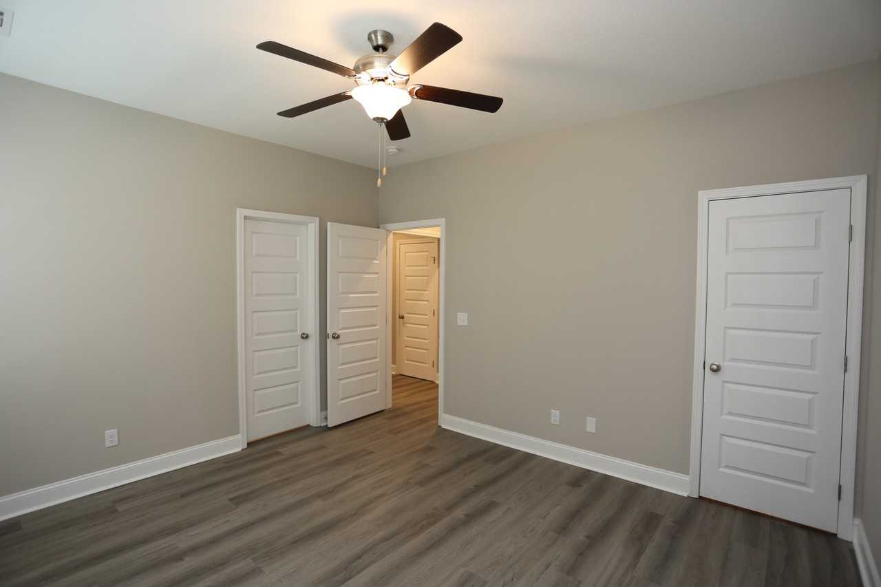 101 Soho Cir - Photo 5 of 15